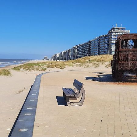 Beachstudio Westende With Sea View Middelkerke Dış mekan fotoğraf