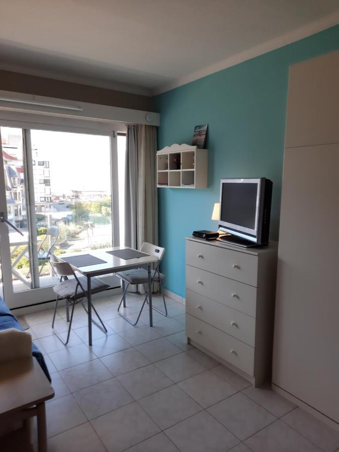 Beachstudio Westende With Sea View Middelkerke Dış mekan fotoğraf